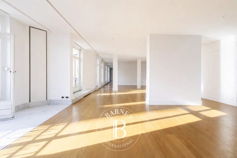 Paris 6 - Luxembourg - Chef-d’œuvre classé d’Henri Sauvage