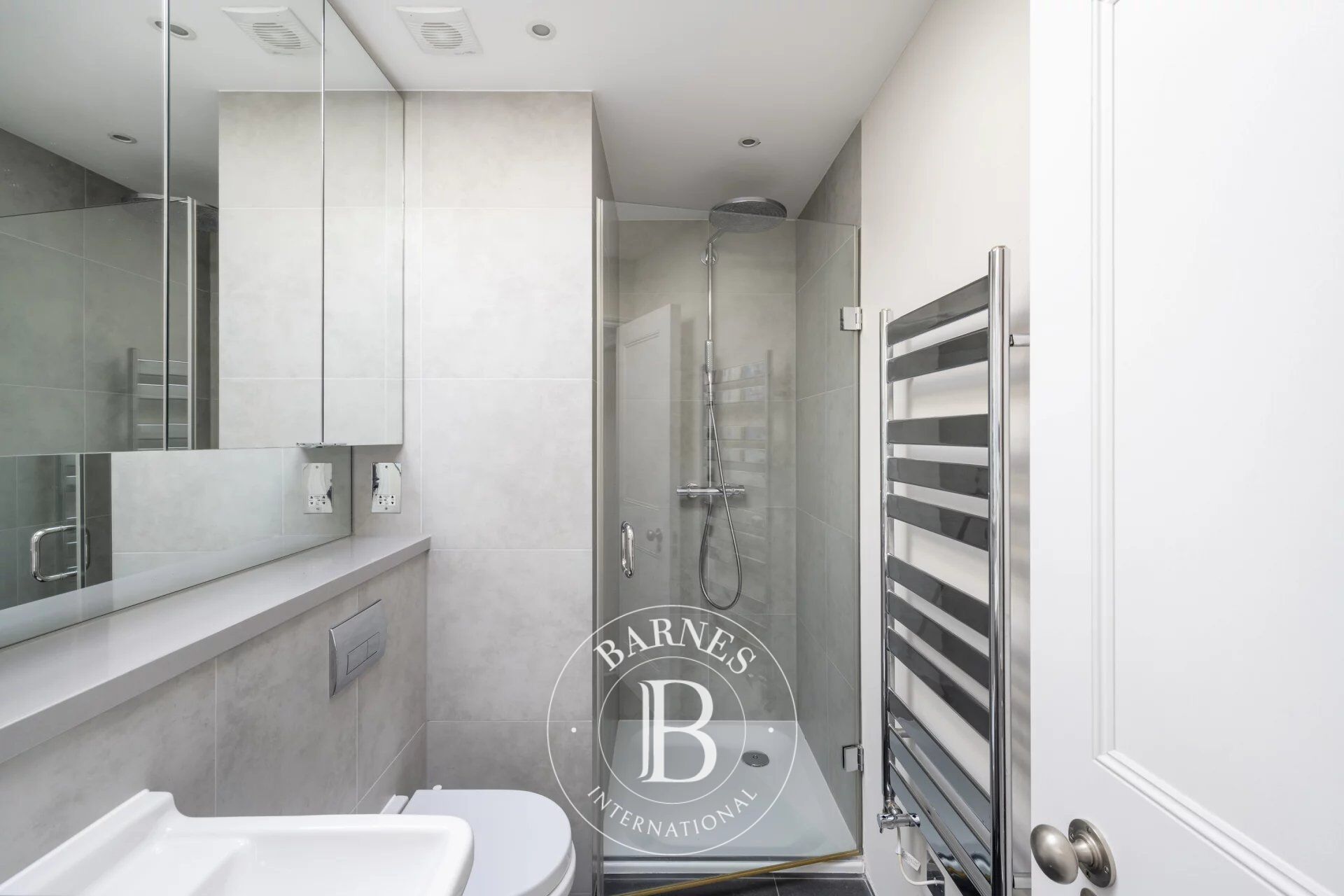 Daire London - picture 14