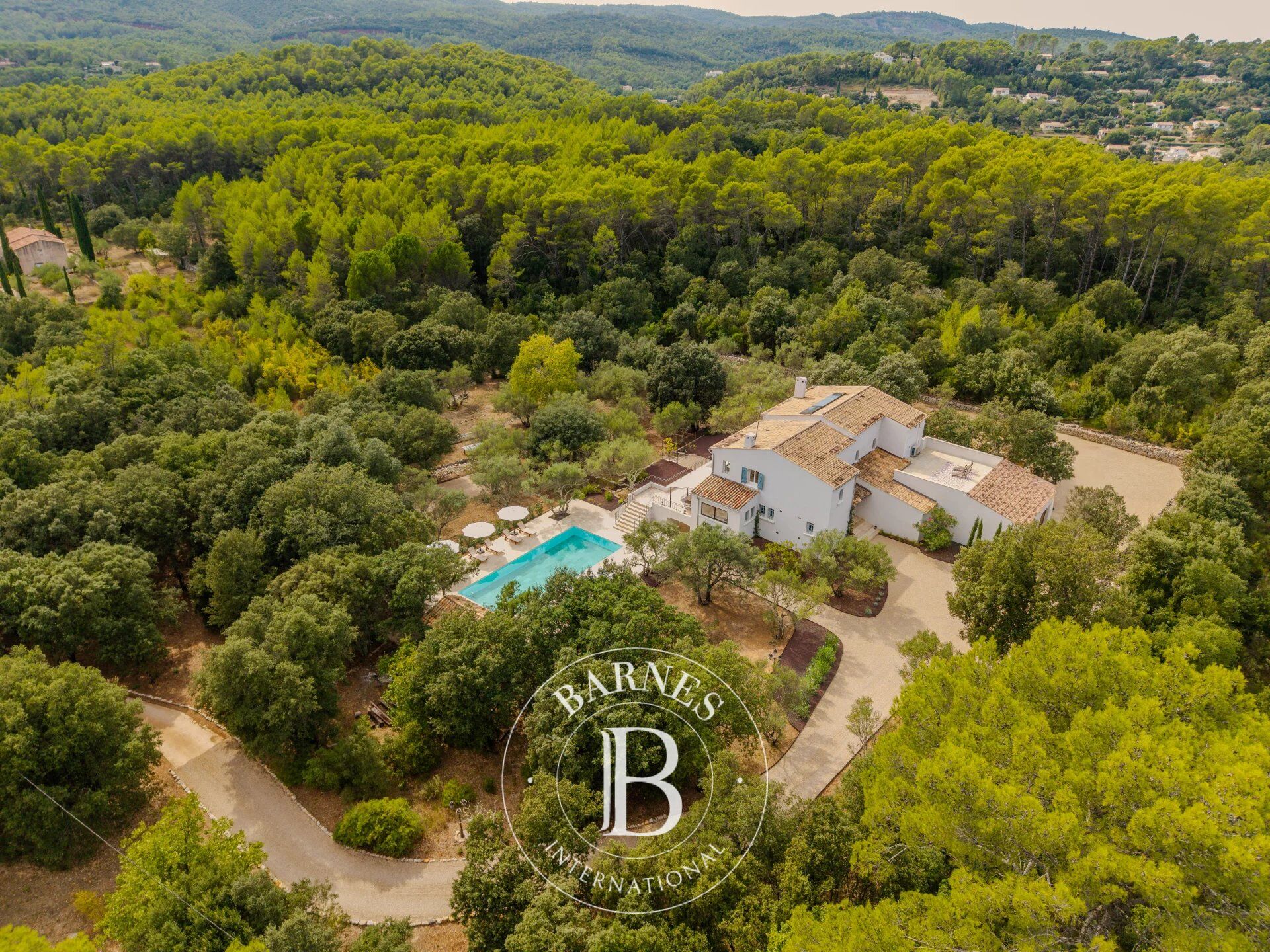 South of France – Le Thoronet- Elegant provençal bastide with pool, garage and panoramic hill views - picture 3