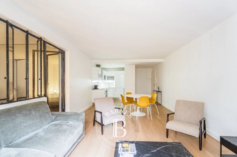 For Sale Apartment | Paris 3ème - picture 3