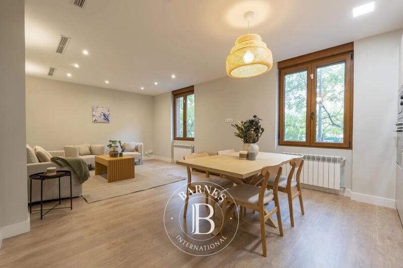 Exklusive, komplett renovierte Außenwohnung in Salamanca