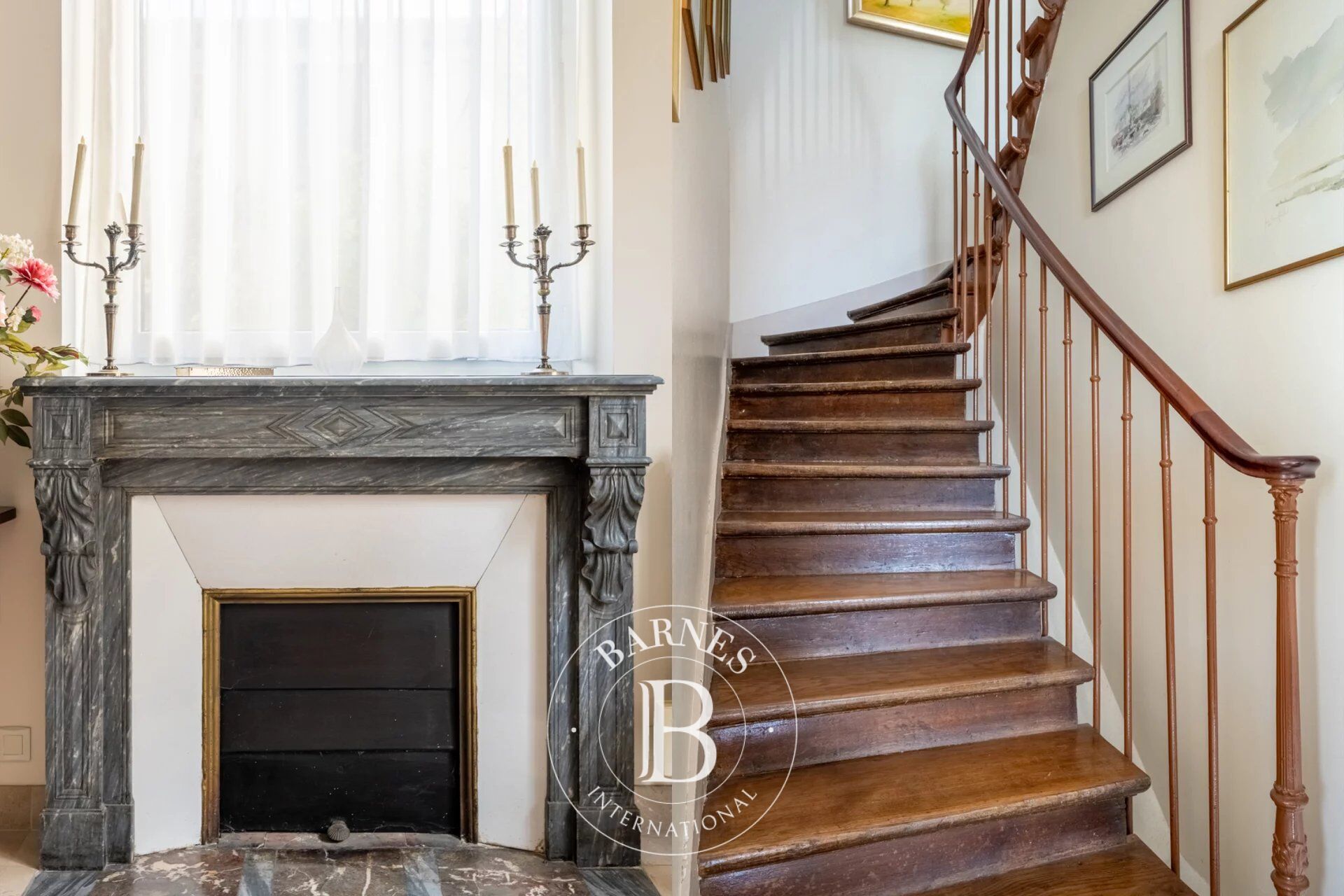 Casa Versailles - picture 1