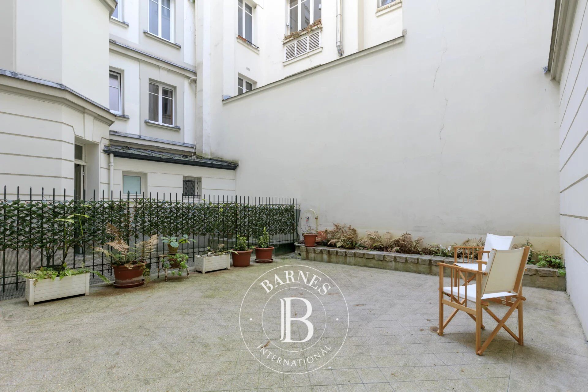 Paris 17 – Plaine Monceaux– Studio avec grande terrasse - picture 3