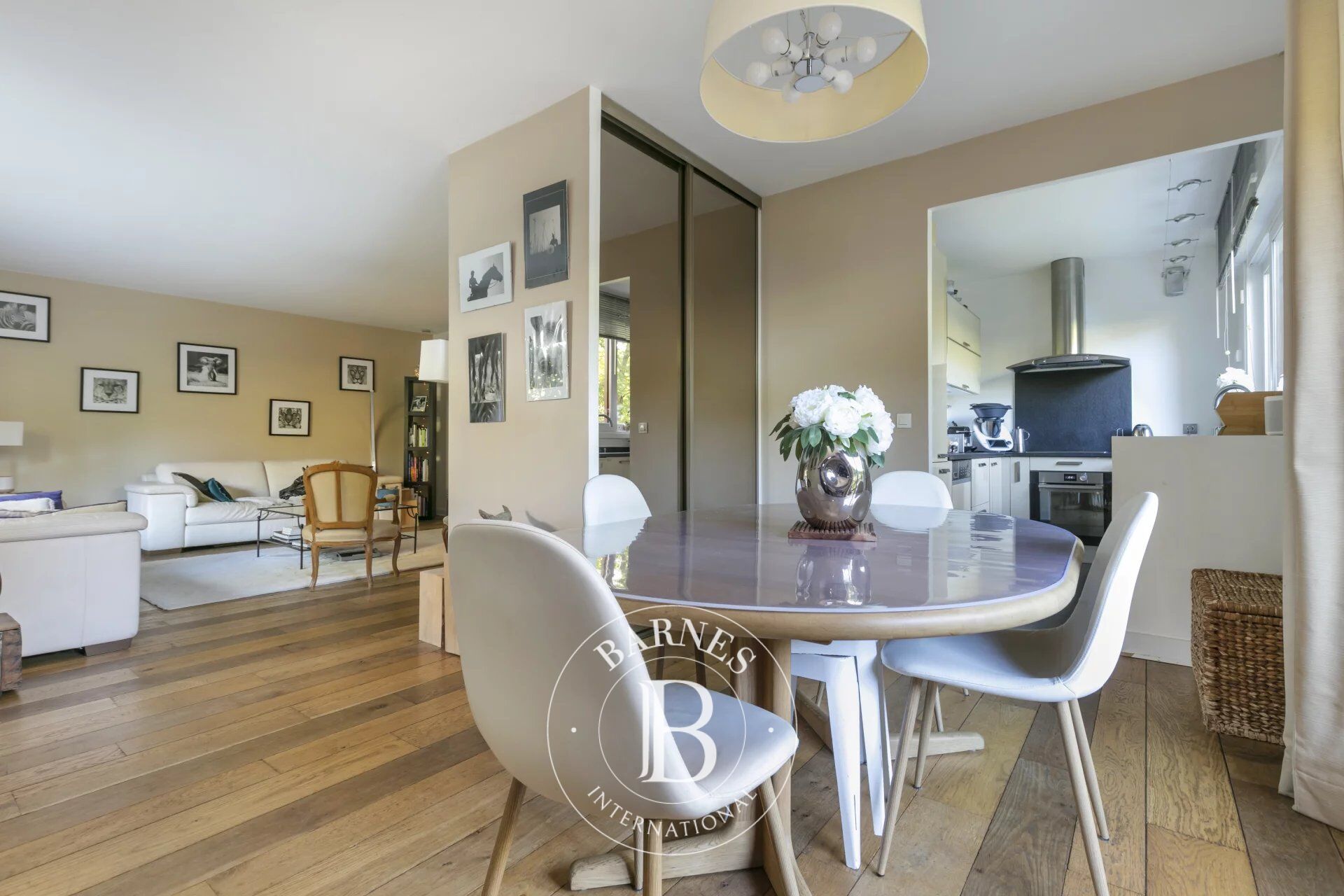 MAISONS-LAFFITTE – PARC – Appartement familial de 108 m² - 3 chambres - Jardin privatif - picture 2