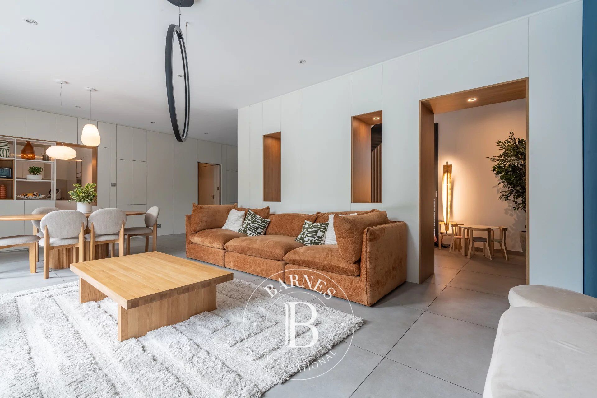 Caluire et Cuire - House of 176.99 sqm -  Land of approximately 650 m² - 3/4 bedrooms - Swimming pool - picture 2