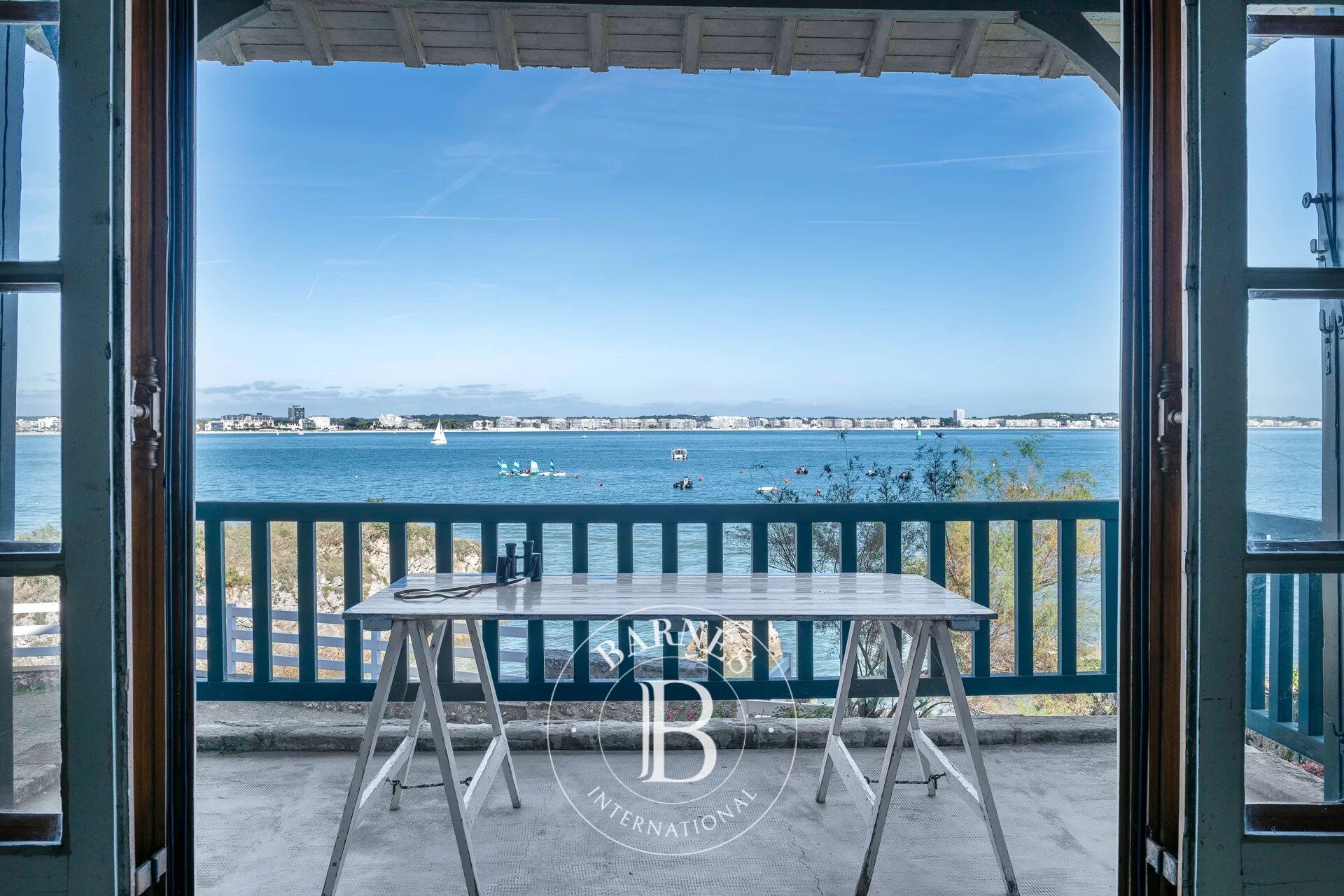 LE POULIGUEN - POINTE DE PENCHÂTEAU - Villa d'exception face à la mer - picture 1