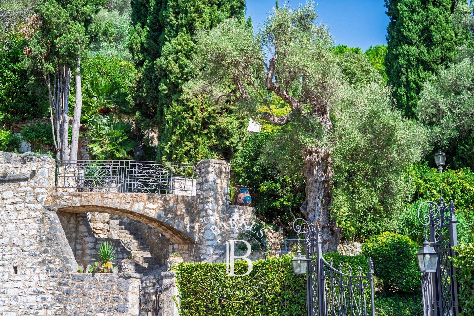 Villa Saint-Paul-de-Vence - picture 13