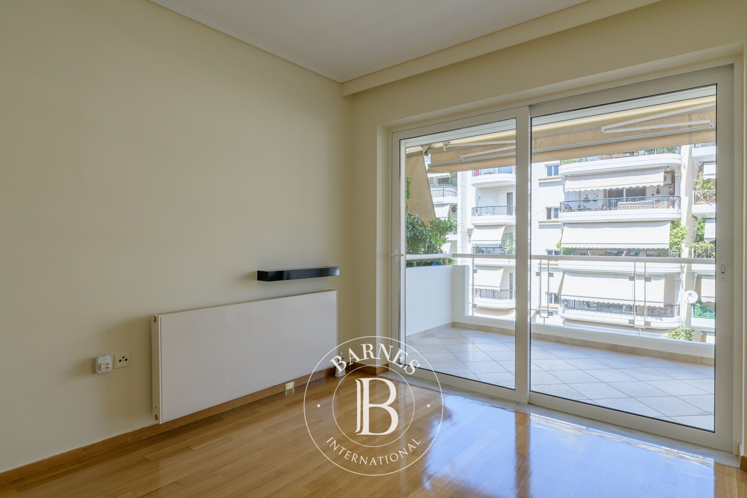 Daire Nea Smyrni - picture 5