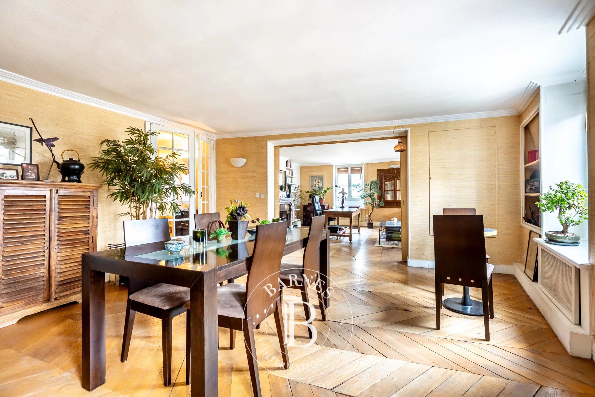 Piso Paris 8ème - picture 3