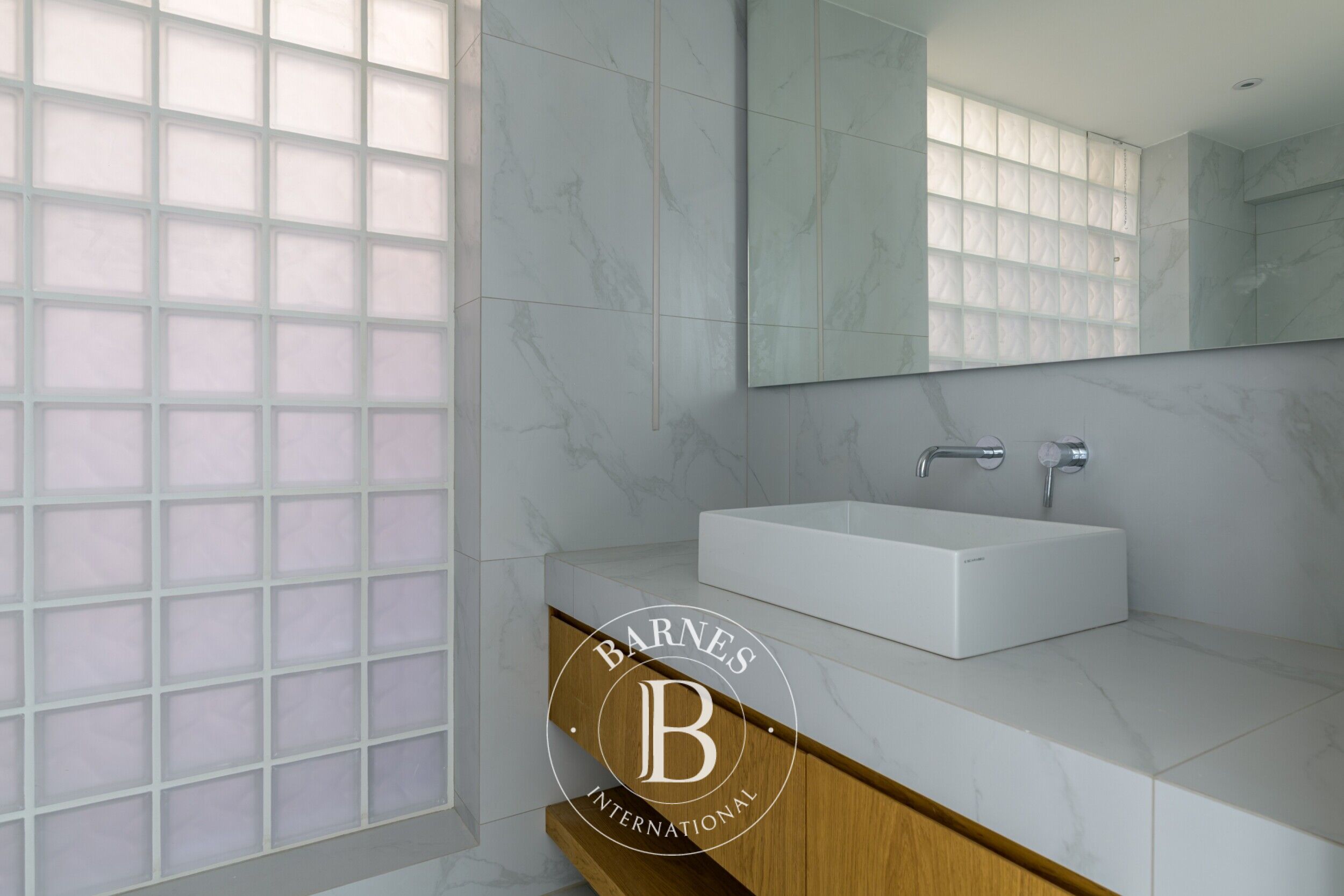 Daire Mets - picture 5