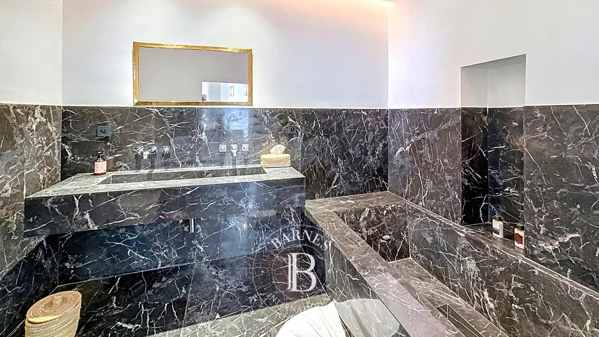 Riad Marrakech - picture 11