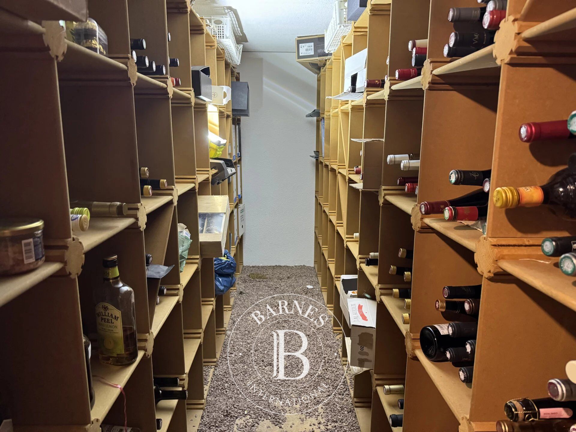 Ev Lugrin - picture 12