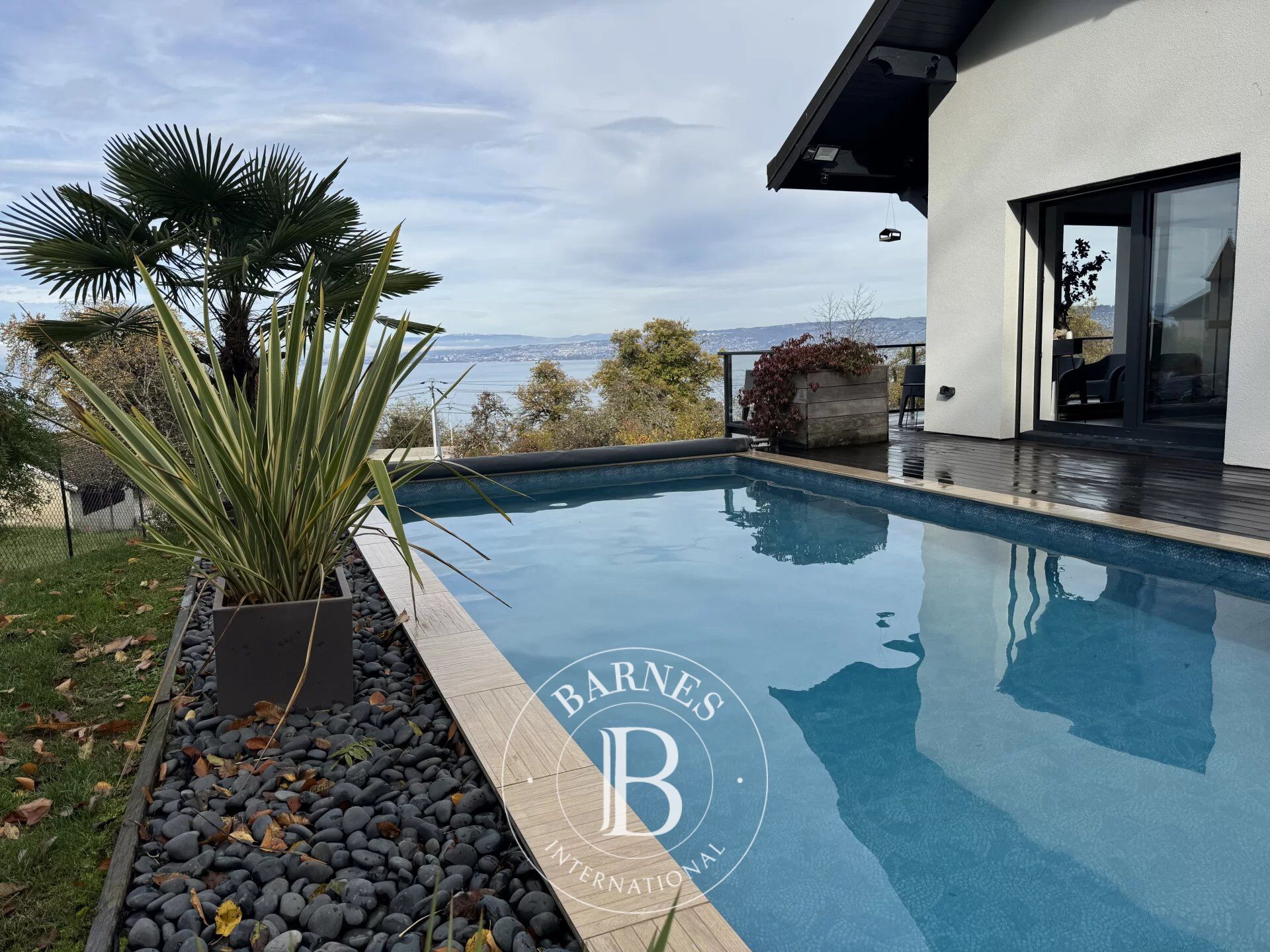 Ev Lugrin - picture 4