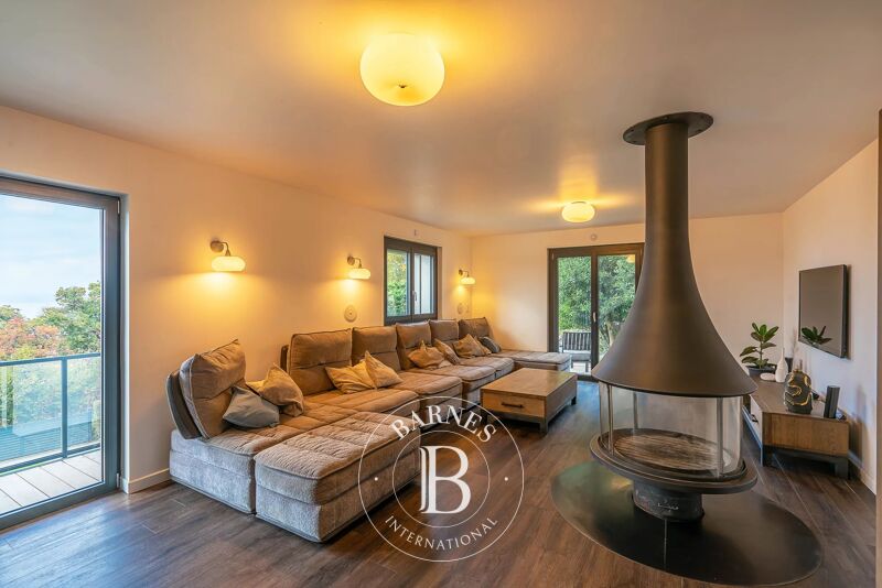 Venta, Casa Lugrin - picture 3