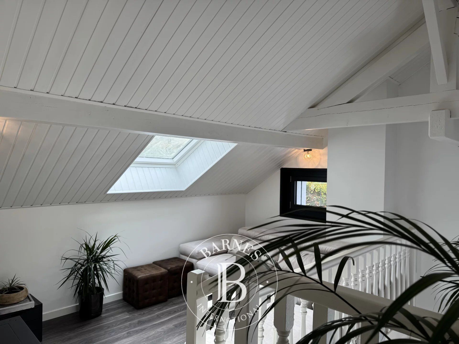 Ev Lugrin - picture 13