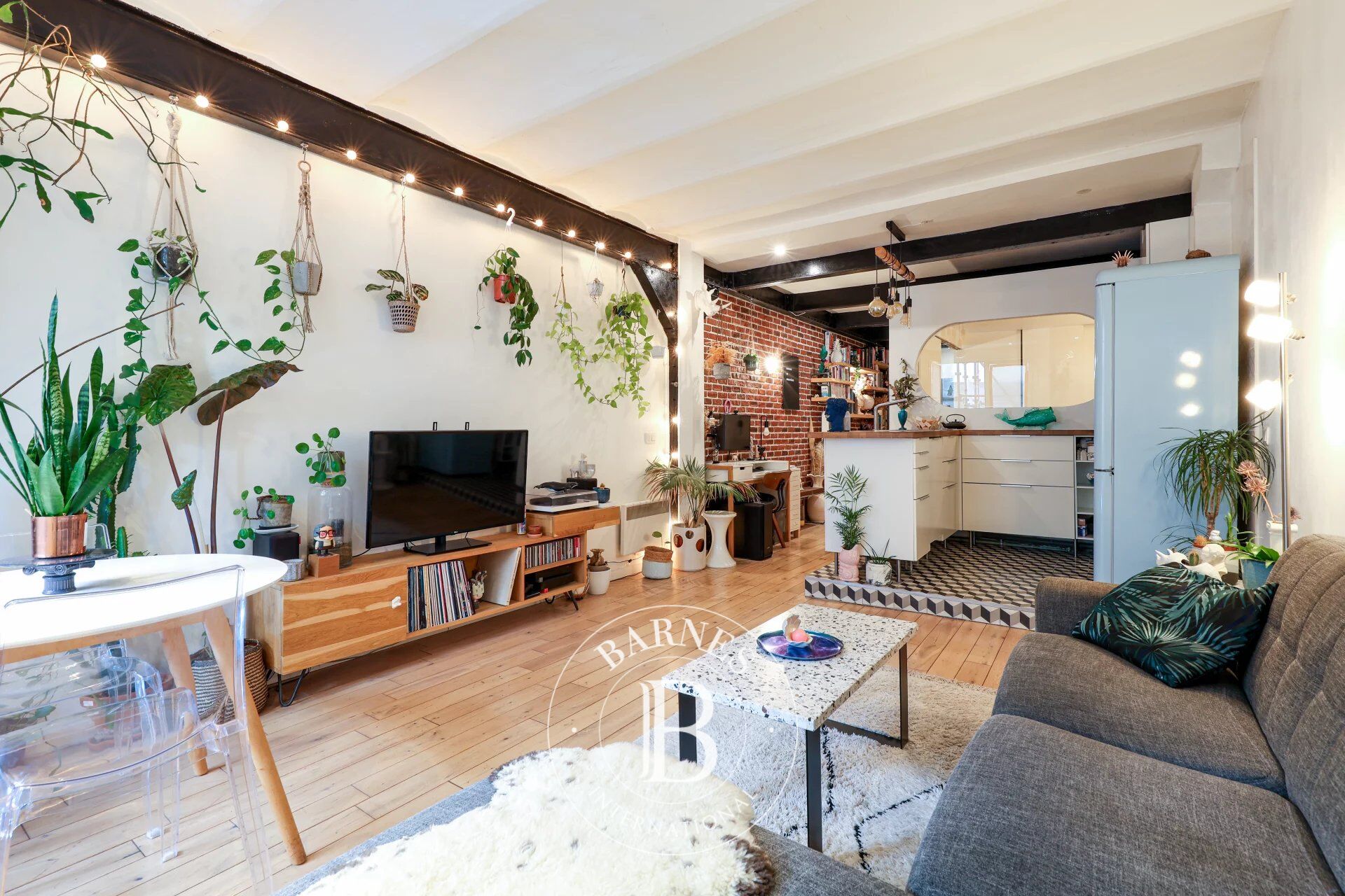 Paris 11 - Belleville - Loft renovated by architect - Peace and quiet - picture 1