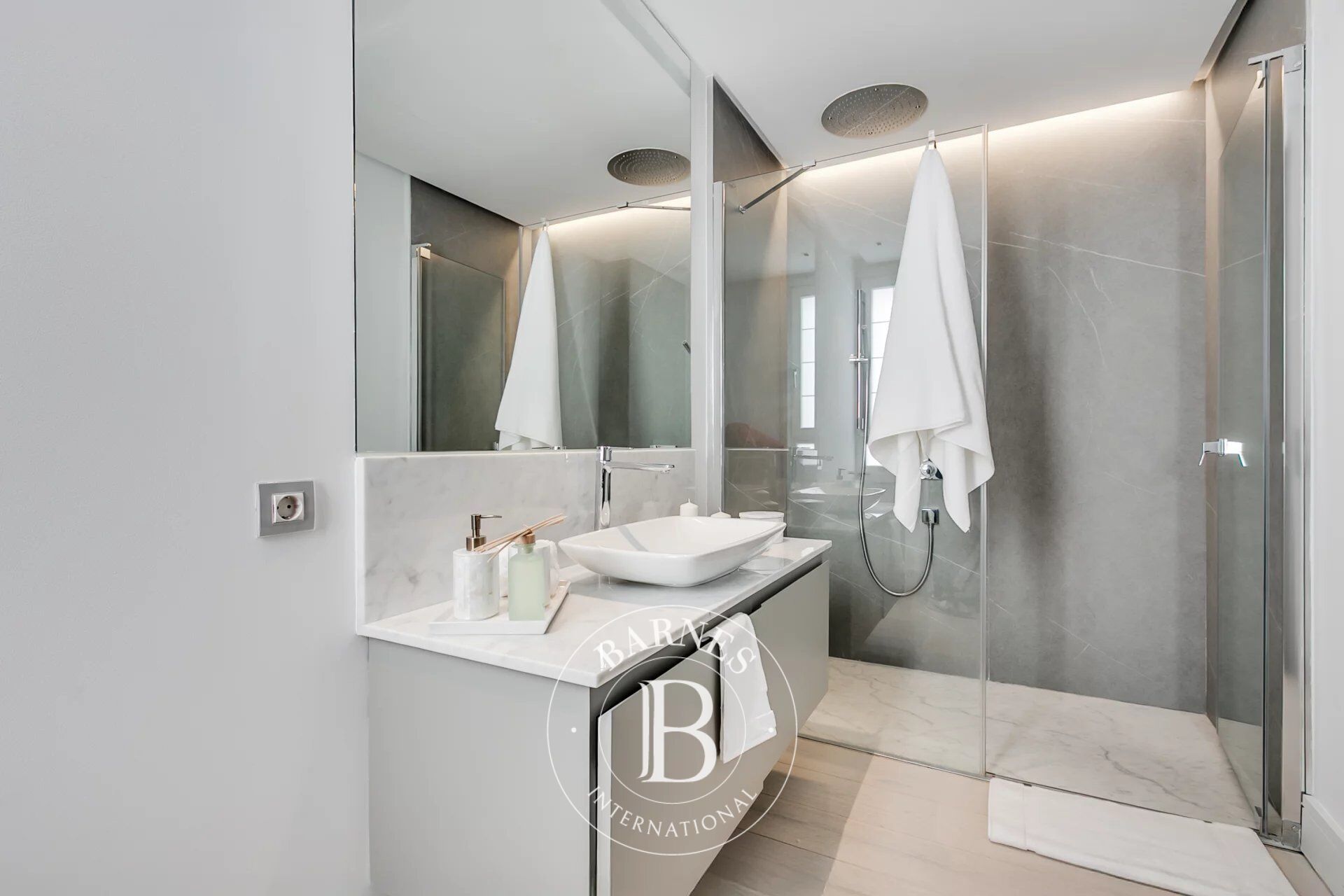 Penthouse Madrid - picture 33