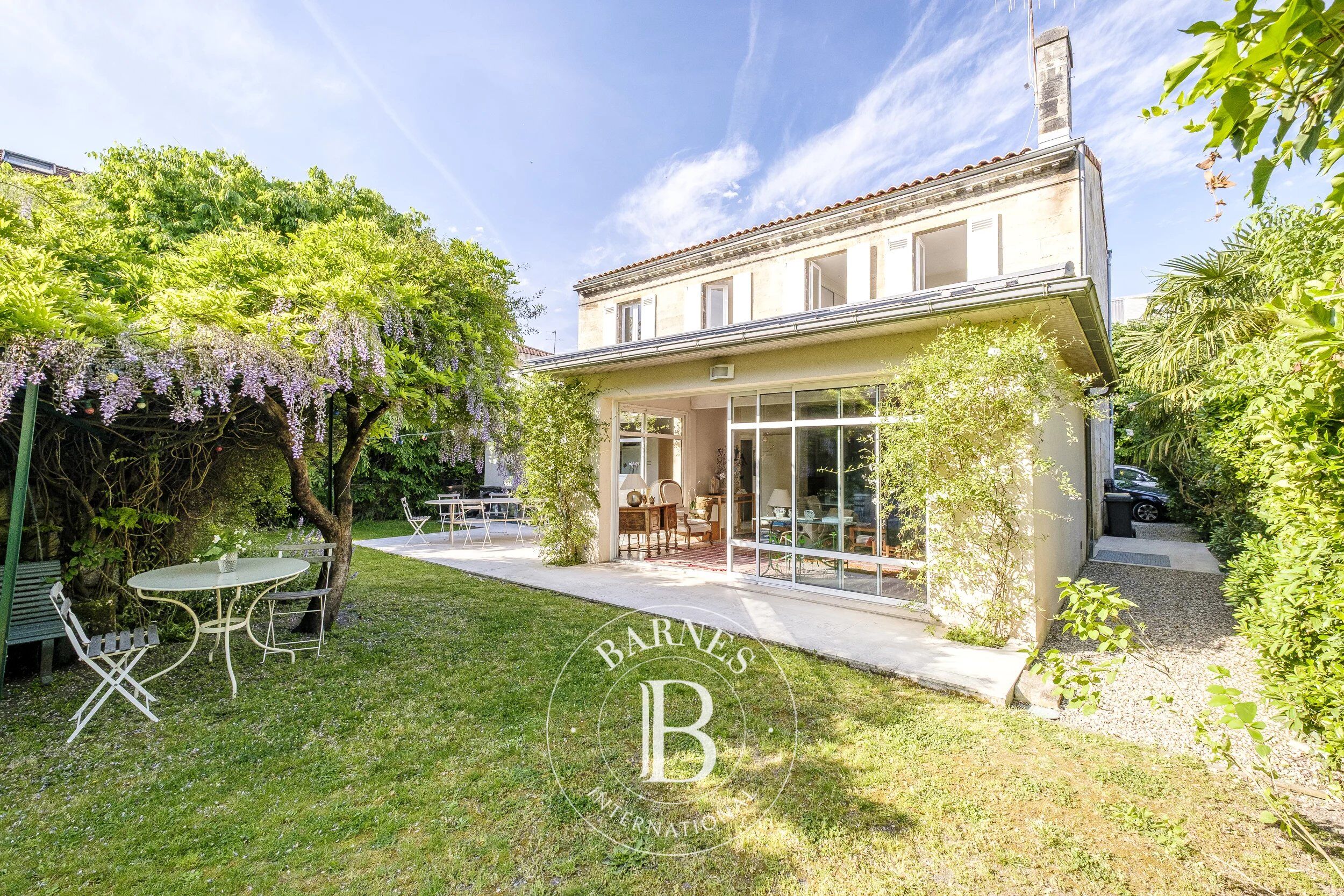 Casa Le Bouscat - picture 1