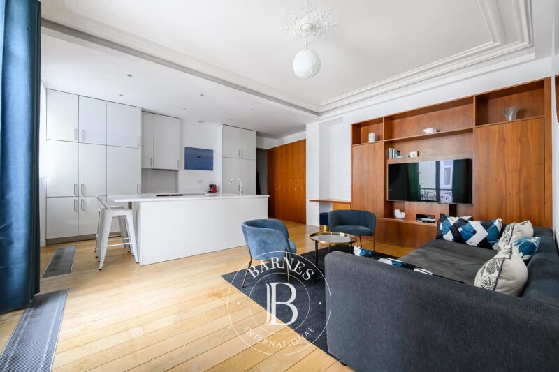 For Sale Apartment | Paris 8ème - picture 2