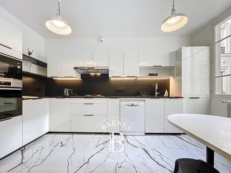 À louer, Appartement Paris 10ème - picture 3