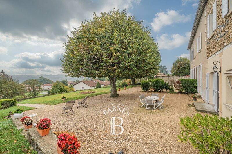 À vendre Propriété | Maubec - picture 2