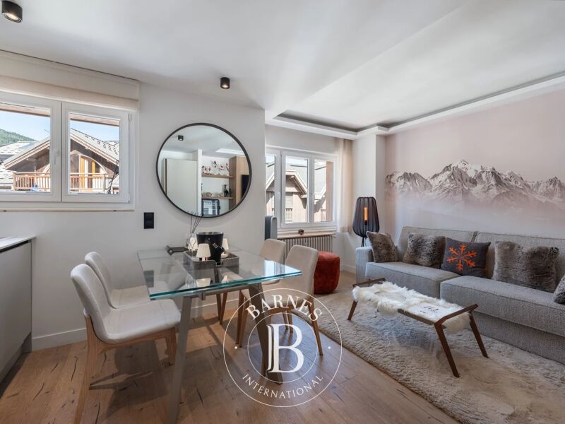 MEGÈVE CENTRE- APPARTEMENT RÉNOVÉ AVEC ÉLÉGANCE AU CŒUR DU VILLAGE