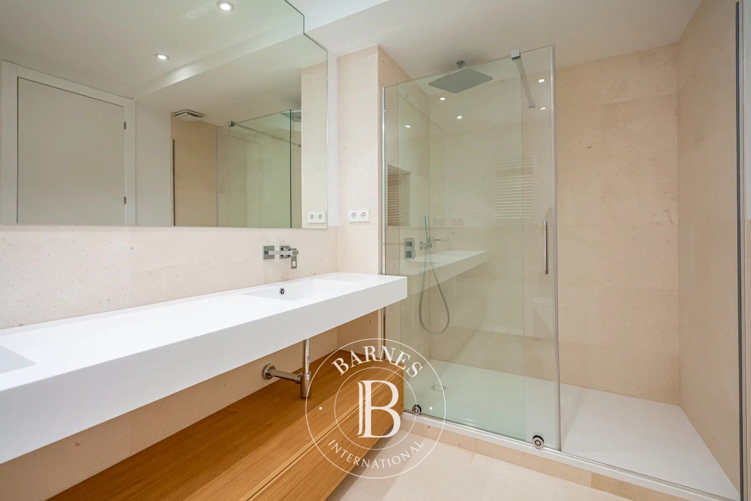 Daire Madrid - picture 15