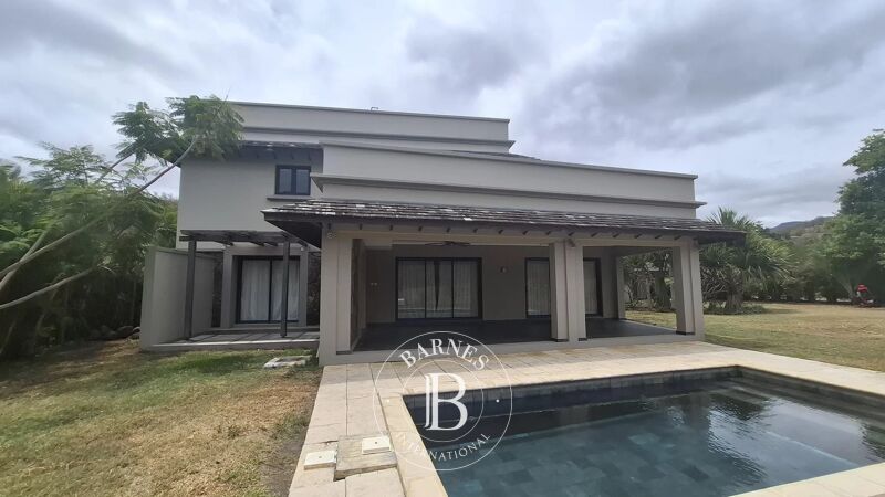 Venta, Villa Petite Rivière Noire - picture 2