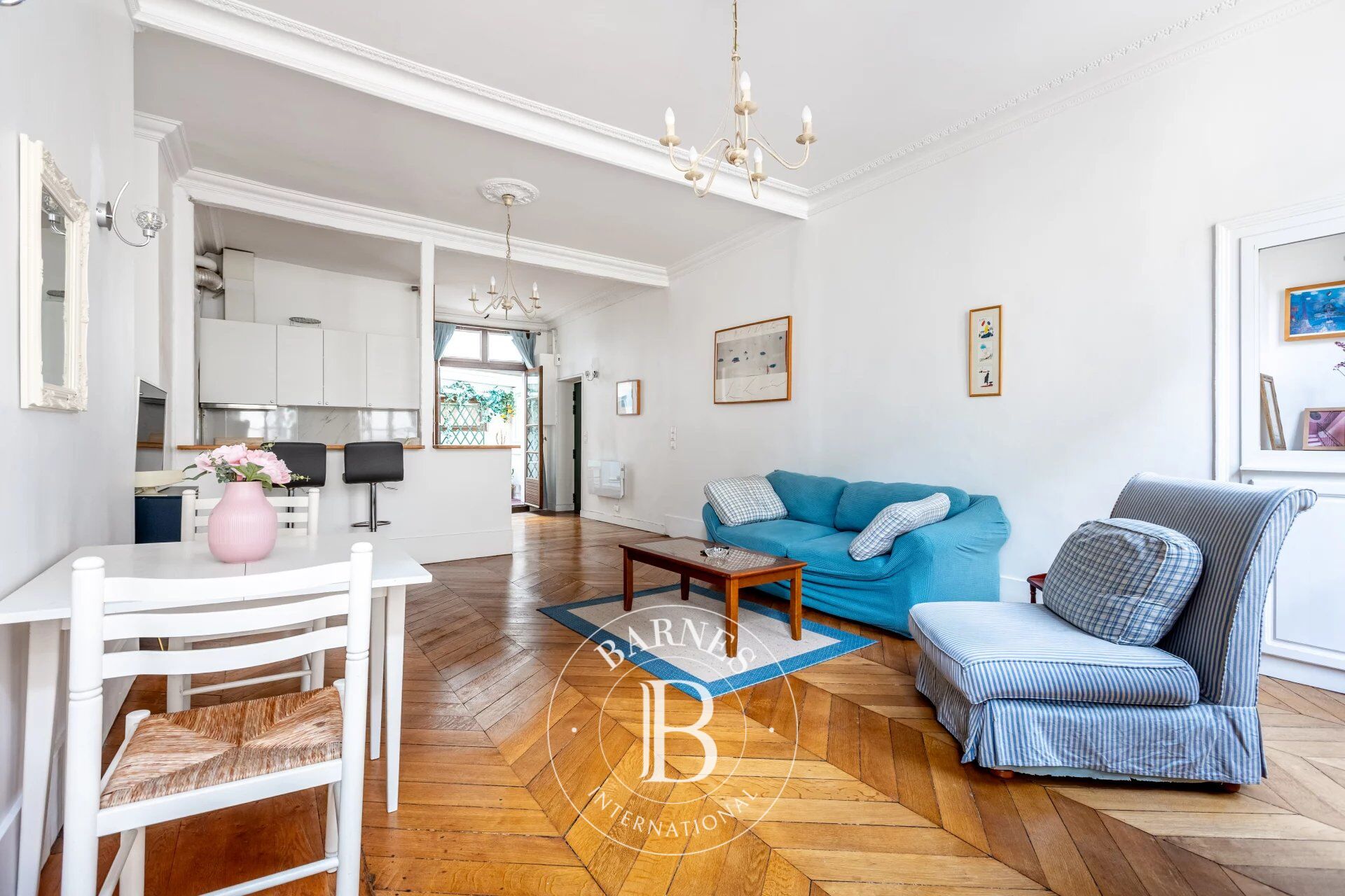 Piso Paris 8ème - picture 2