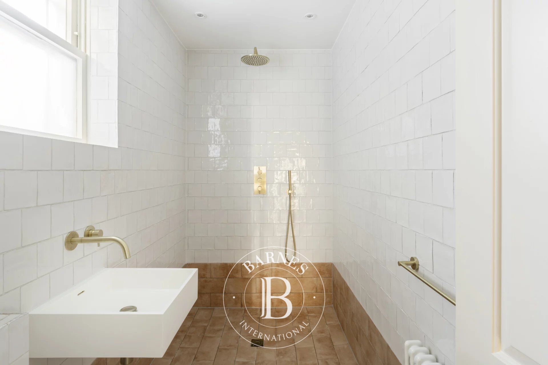 Daire London - picture 12