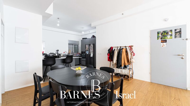 For Sale Apartment | Tel Aviv-Yafo - picture 2