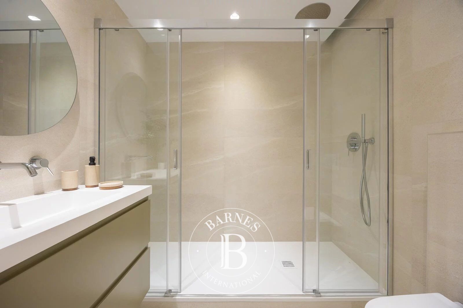 Daire Madrid - picture 16