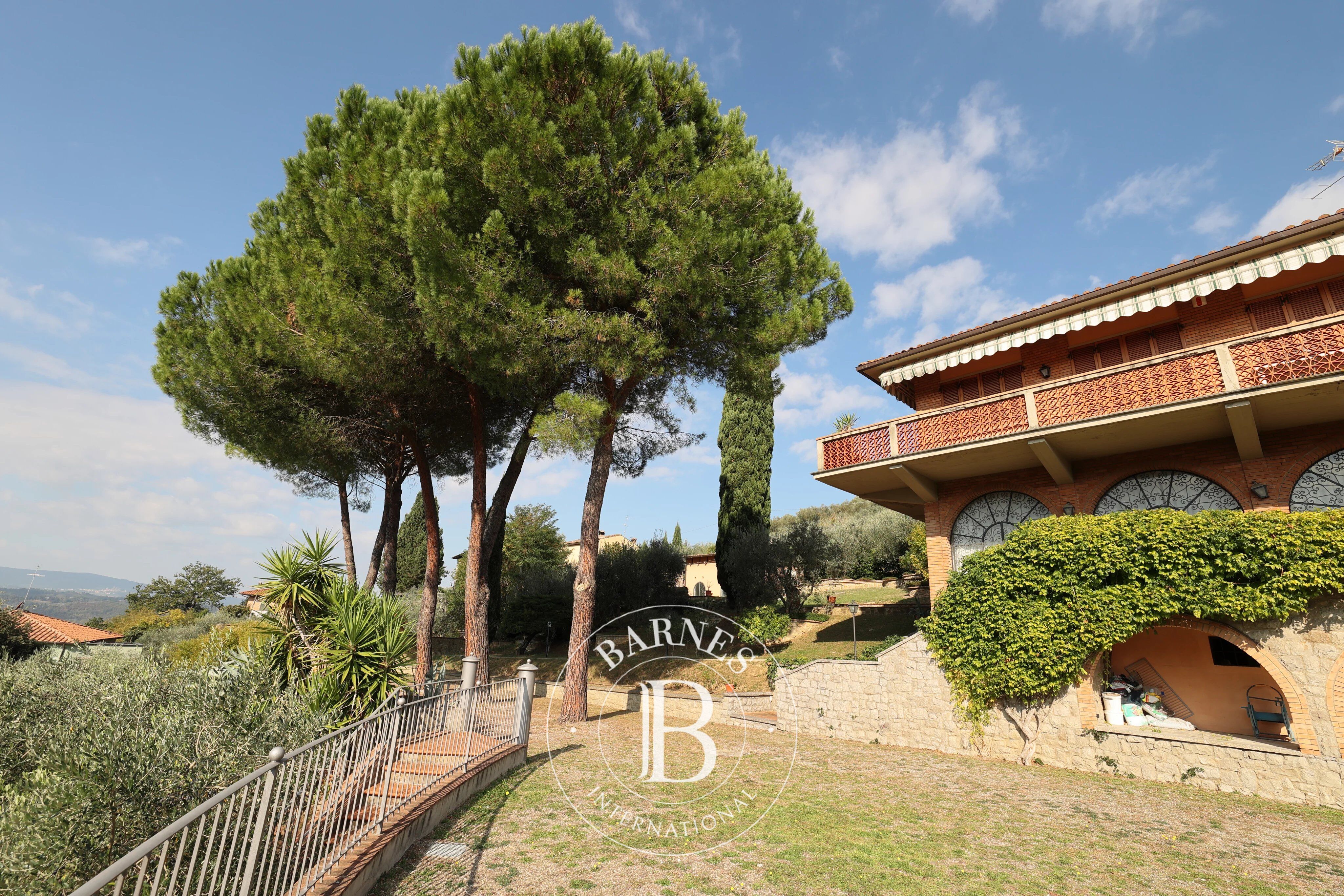 Villa Poggibonsi - picture 3