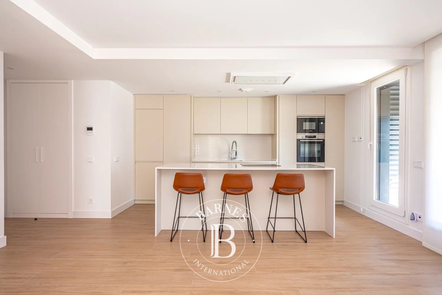 Appartamento con terrazza, nuovo in un complesso residenziale di lusso - picture 2