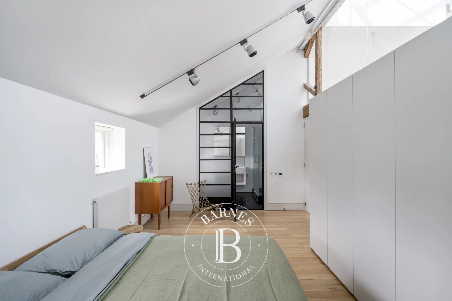 Ev London - picture 11