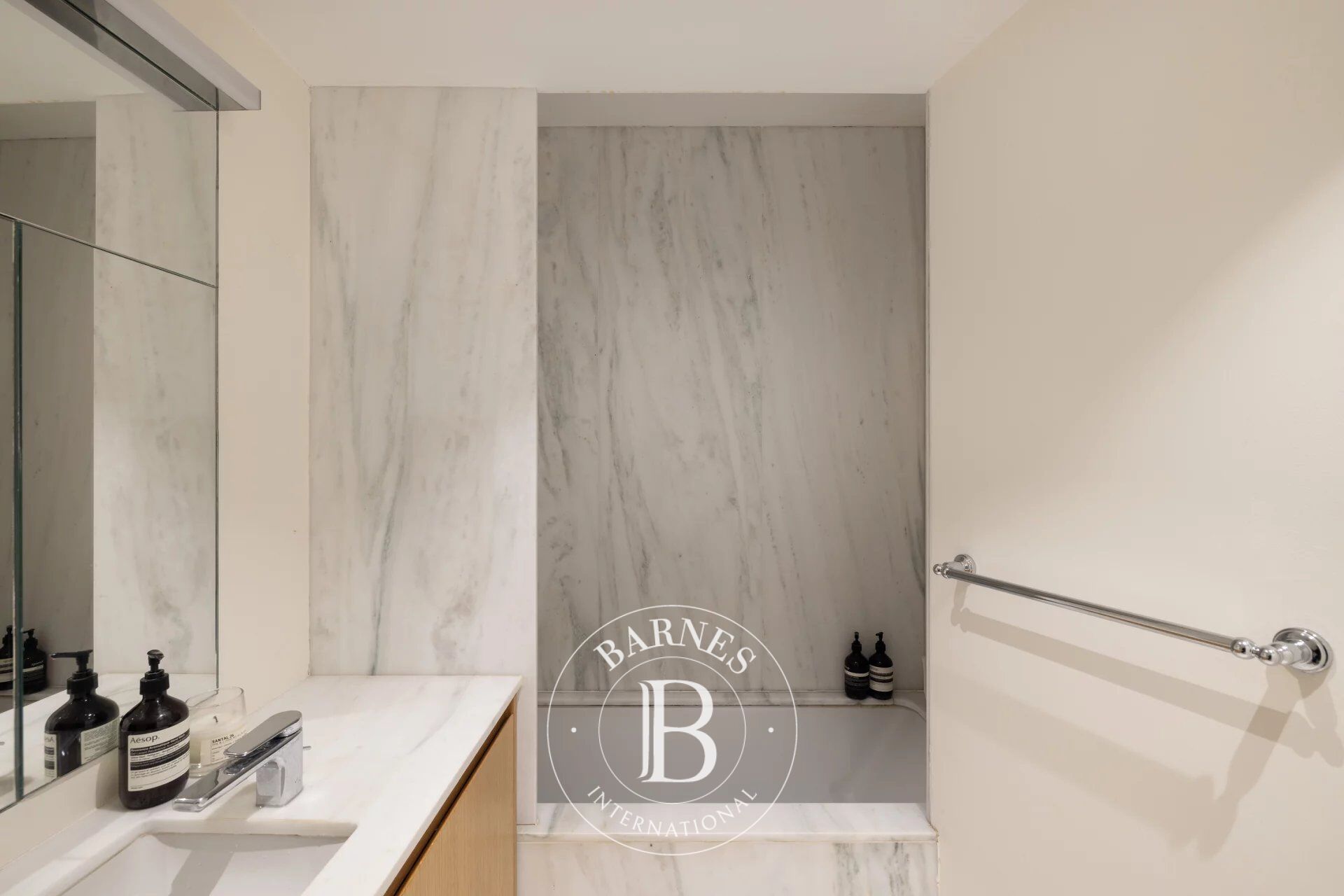 Daire London - picture 13