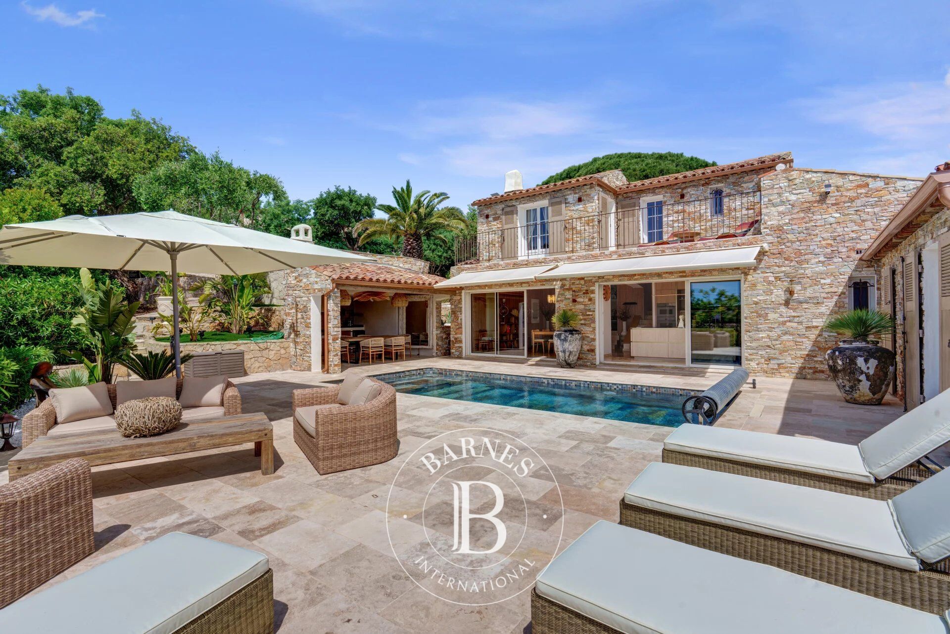 LES ISSAMBRES - CHARMING VILLA - 4 BEDROOMS - SEA VIEW - picture 2