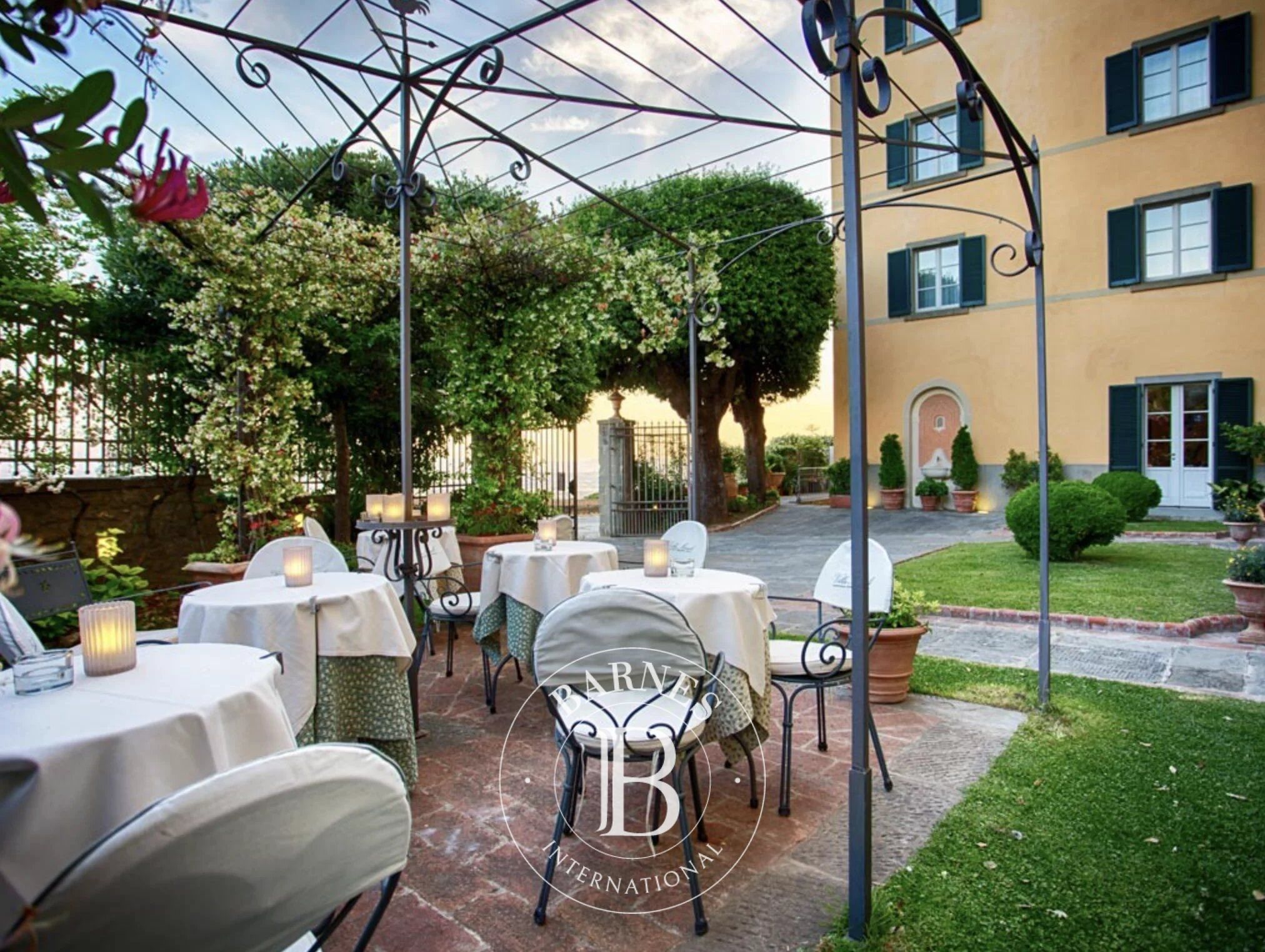 Otel Cortona - picture 5