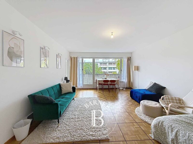 Vente en SI - Agréable 2 pièces dans le quartier de Florissant