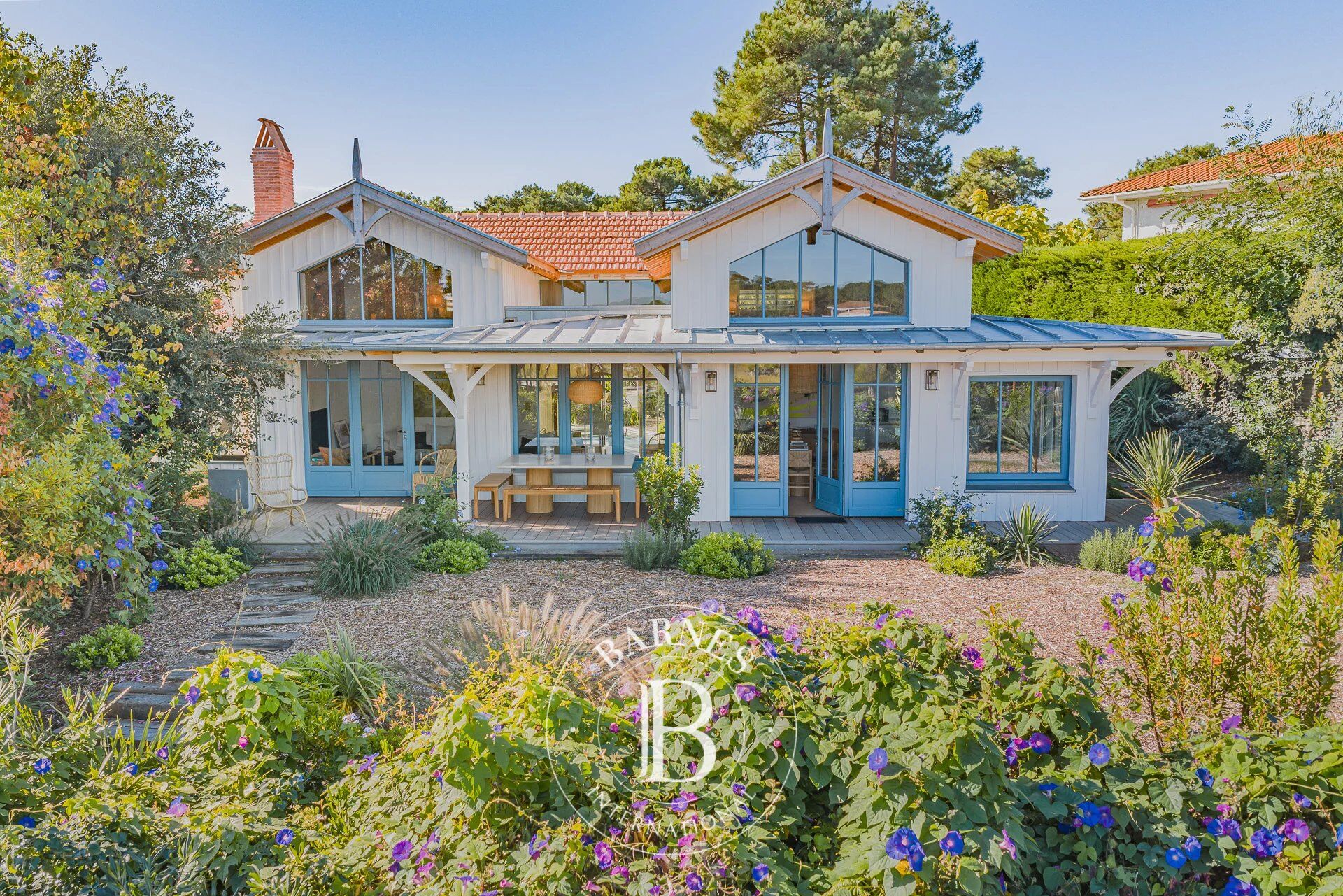 «VILLA DU PORT» EN PREMIÈRE LIGNE AVEC PISCINE CHAUFFÉE ET VUE SUR LE PORT DE PIRAILLAN – PRESQU’ÎLE DU CAP FERRET – CAPACITÉ 12 PERSONNES - picture 2