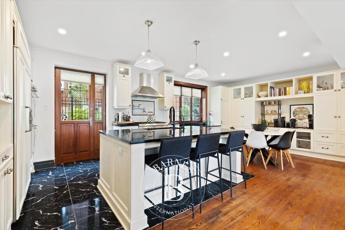 Ev Westmount - picture 5