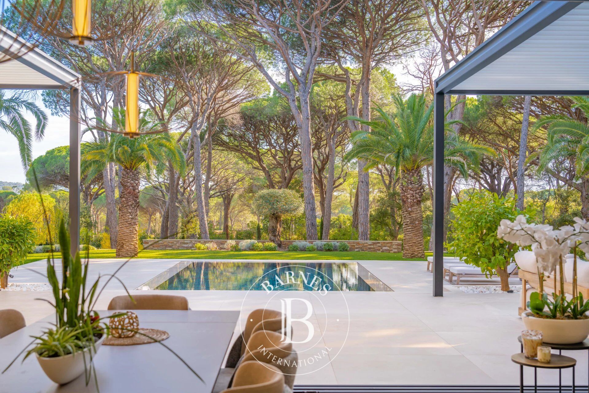 Villa Saint-Raphaël - picture 2