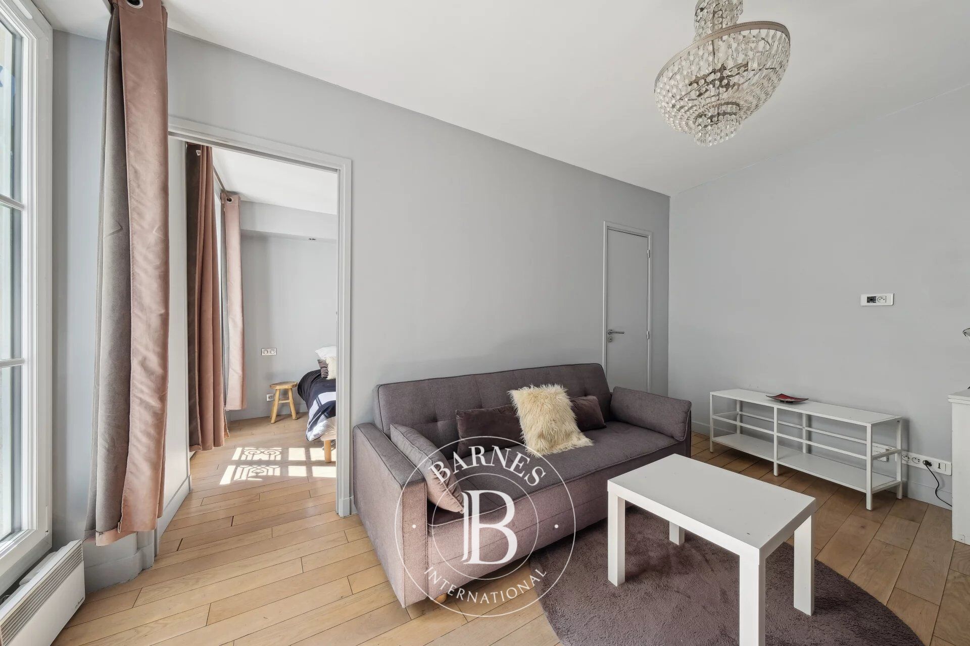 Paris 7 - Saint-François-Xavier - Deux pièces - Calme - picture 2