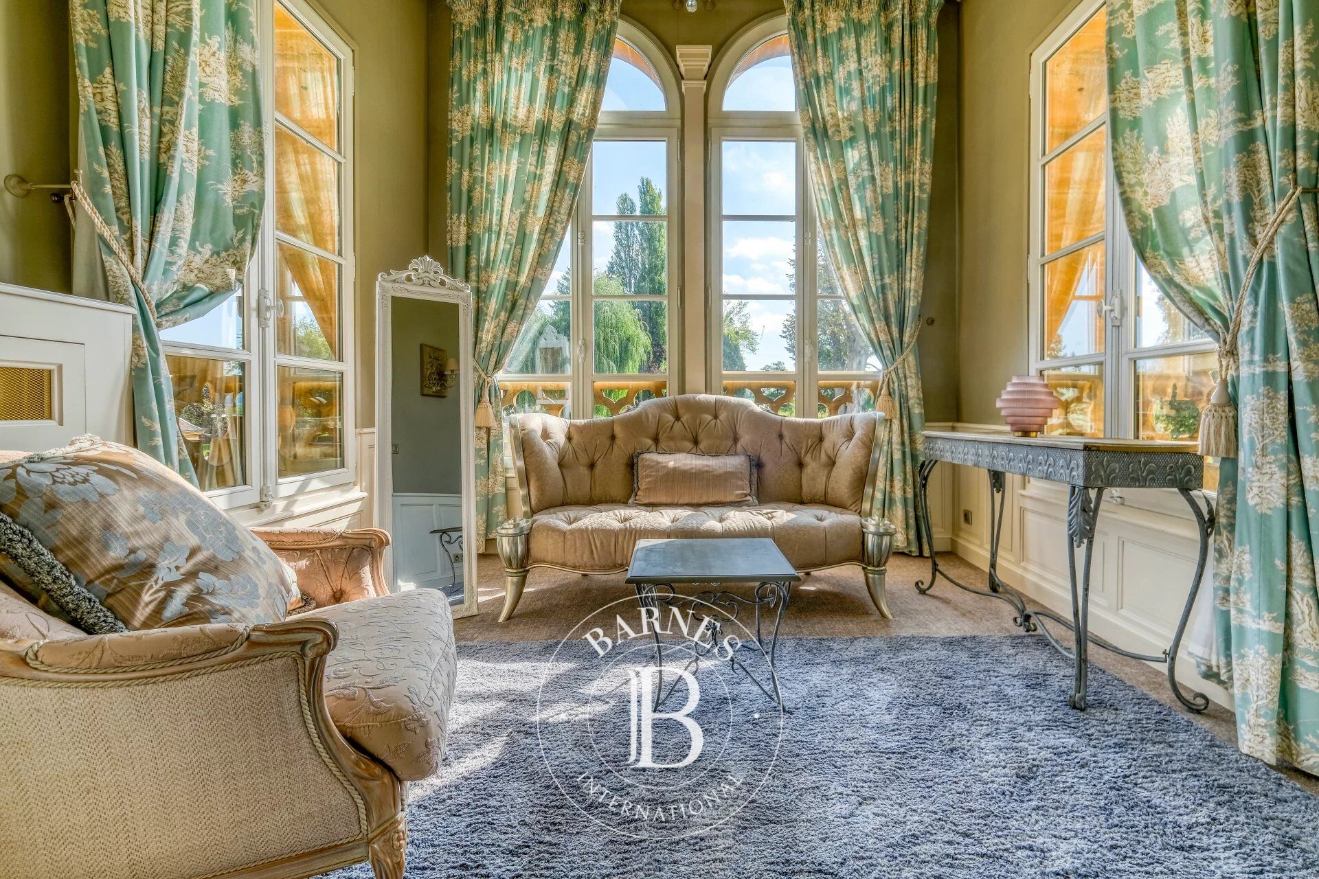 Schloß Donchery - picture 2