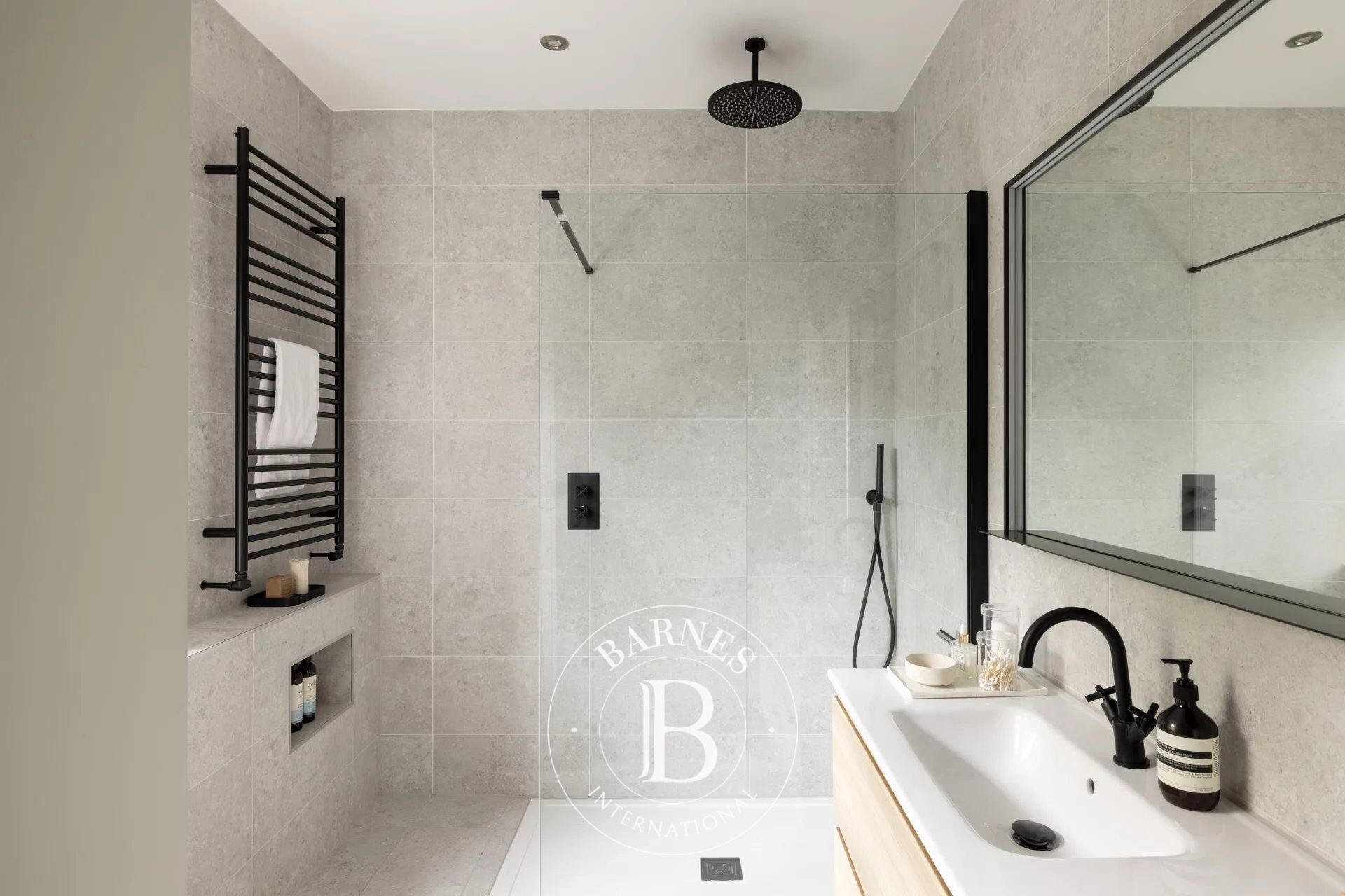 Daire London - picture 8