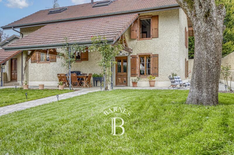 BARNES GENEVOIS - NANGY – HISTORIC 18TH-CENTURY PROPERTY