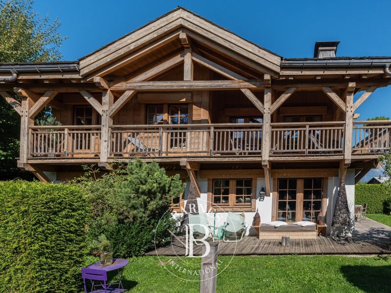 BARNES MEGÈVE – DEMI-QUARTIER – GARDEN-LEVEL APARTMENT – MONT-BLANC VIEW