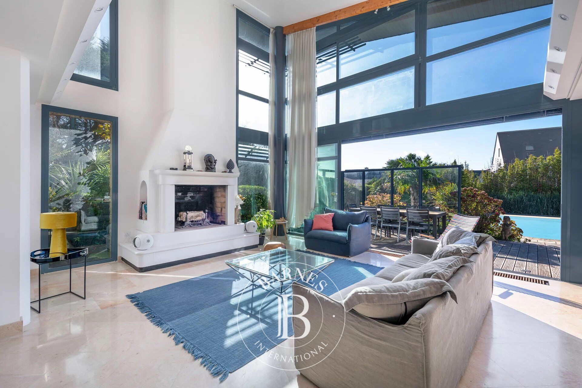 BATZ-SUR-MER – LA GOVELLE BEACH – Contemporary house with swimming pool - picture 3