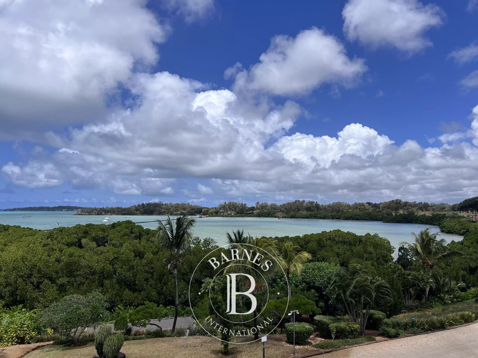 AZURI RESORT - VILLA 4 CHAMBRES AVEC VUE SUR MER - picture 3