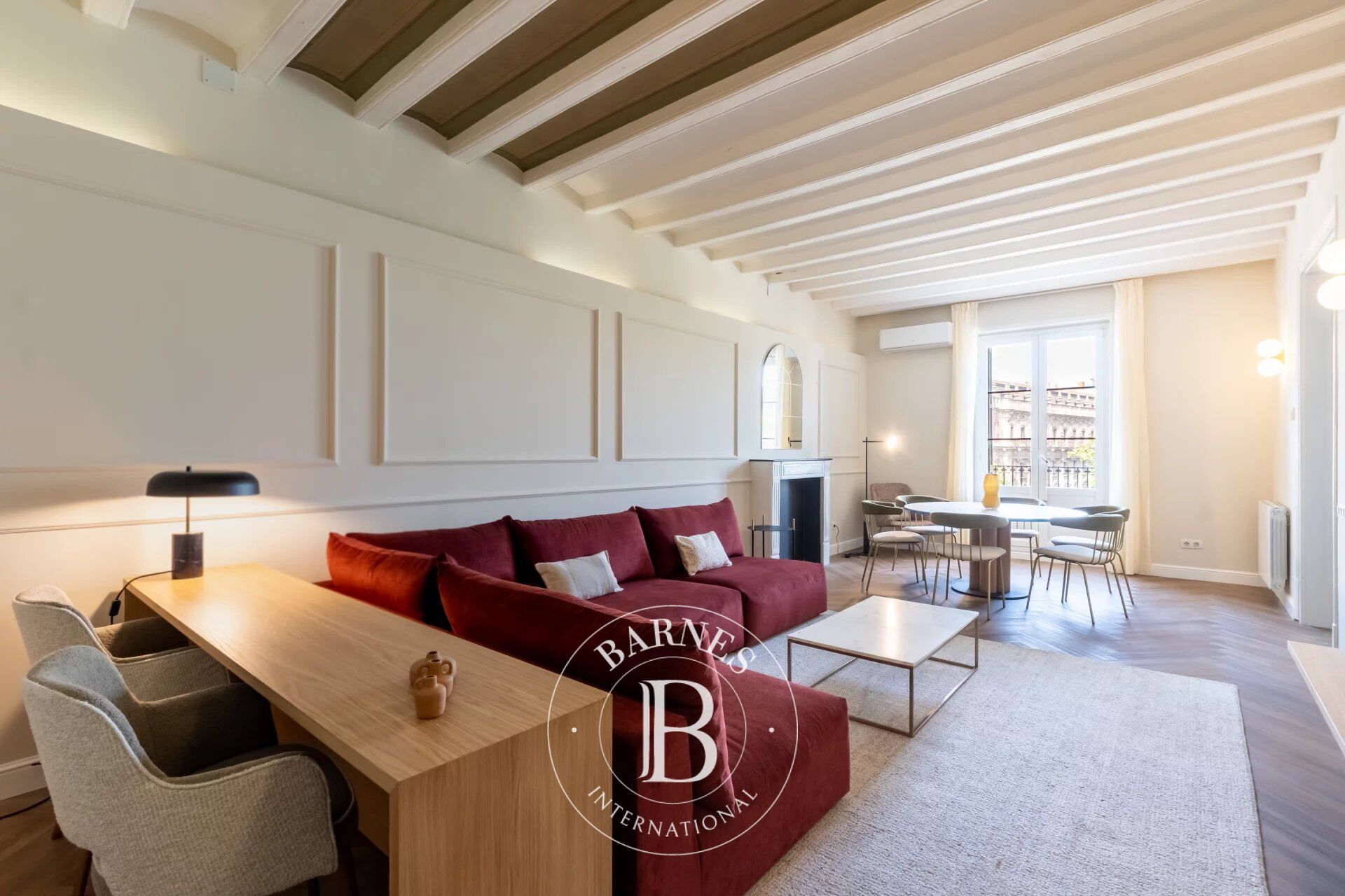 Exclusivité et élégance au bord du Port Vell - picture 3